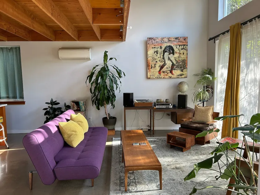 Alberta Loft - Image 1