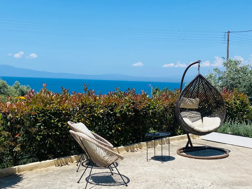 SEA VIEW APARTMENT - Image 1