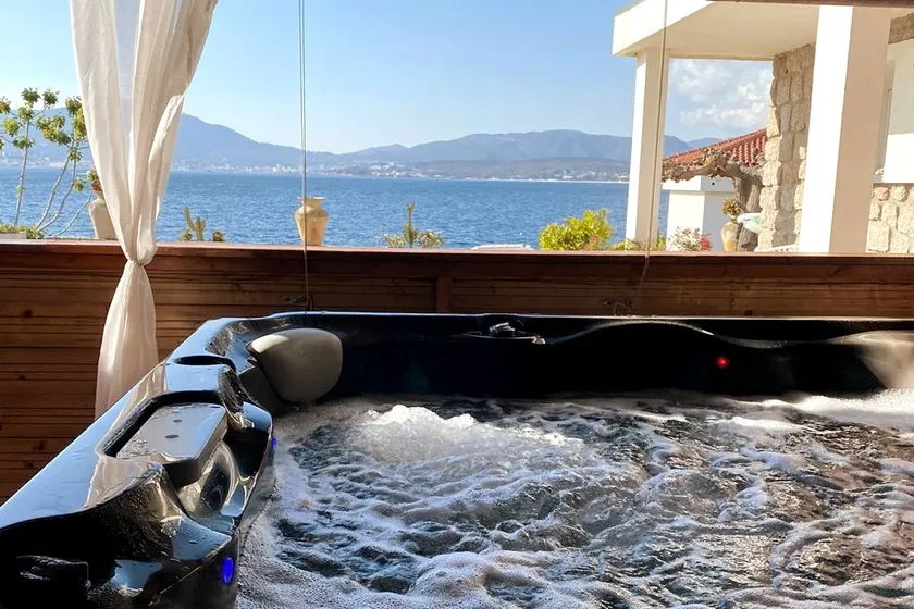Aïtone, sea view, jacuzzi - Image 1