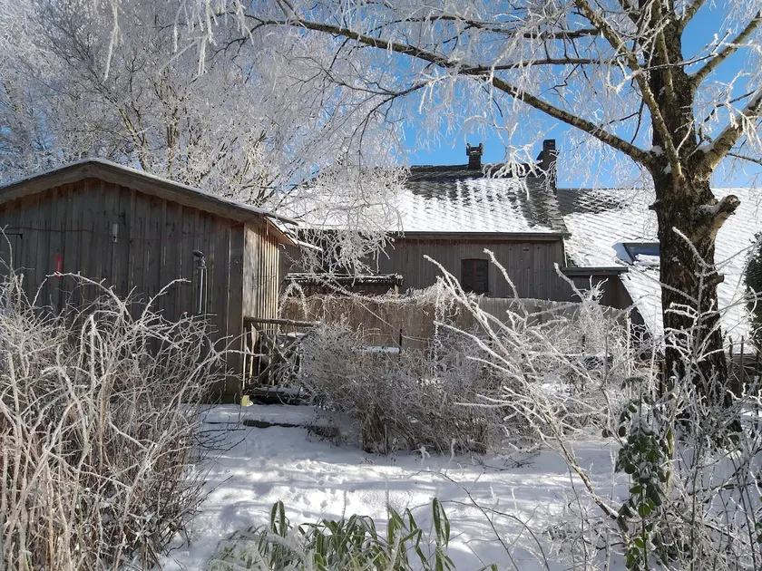 Gîte Les 7 Frênes-The warmth of wood and stone for an authentic stay - Image 1
