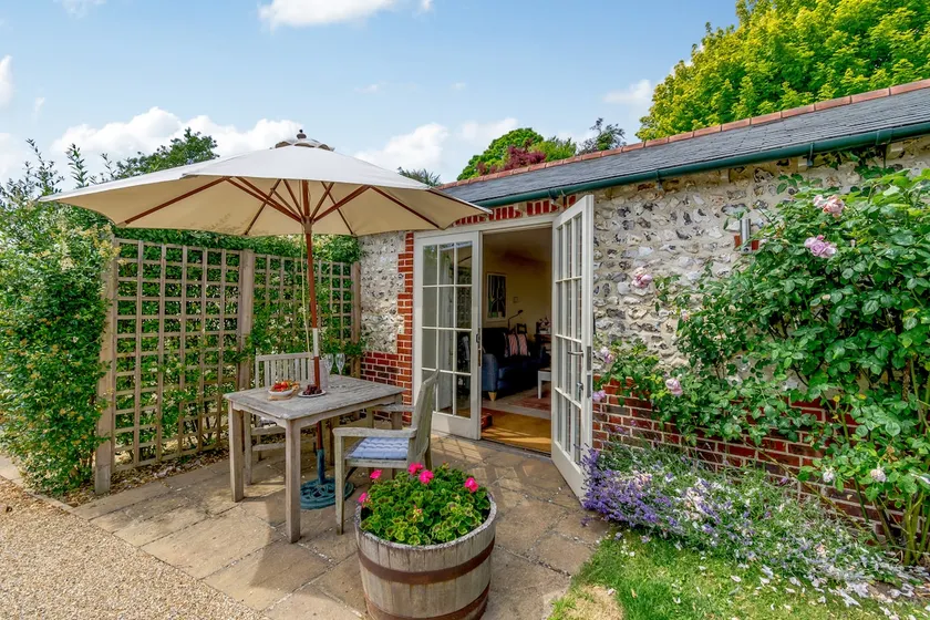 Hop Cottage - Image 1