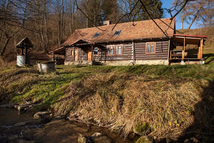 Slow House - Image 1