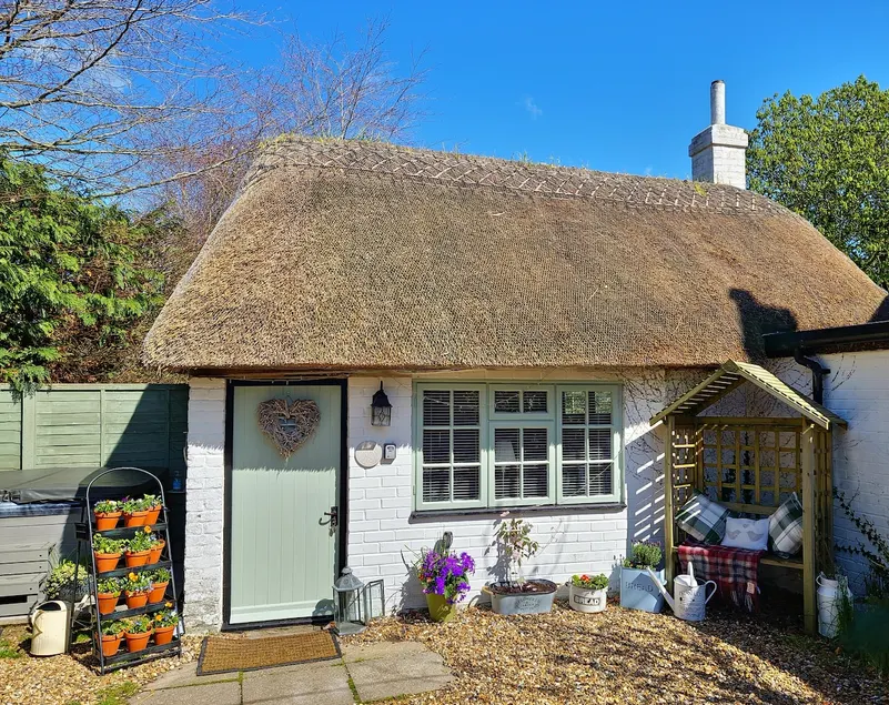 Cosy little country cottage with luxury hot tub - Image 1