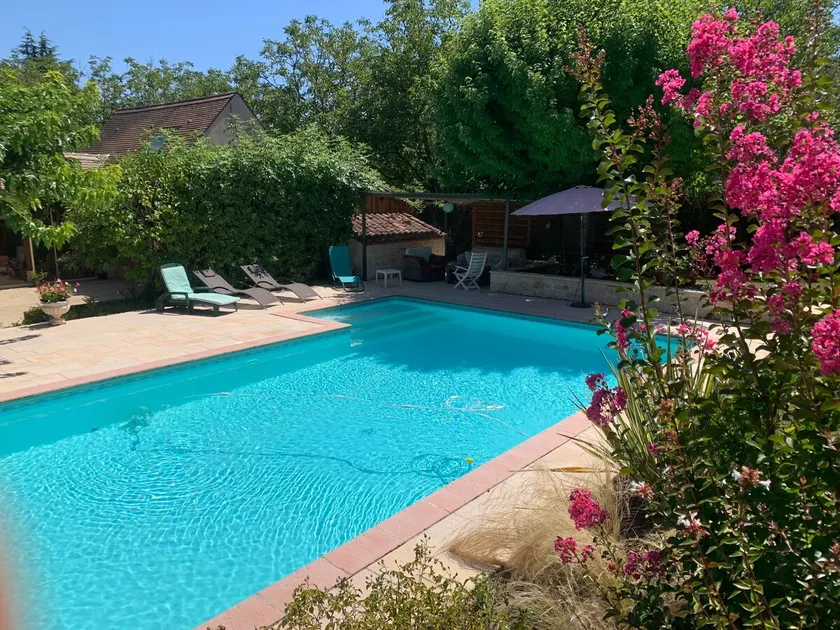 Accommodation for 2 people and veranda, pool (lot) - Image 1
