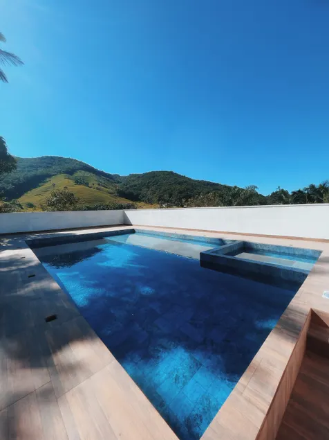 Farmhouse with an amazing pool - Image 1