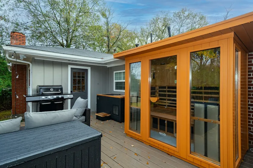 Casa Cielo Sauna Cold Plunge Gym Wellness Retreat - Image 1