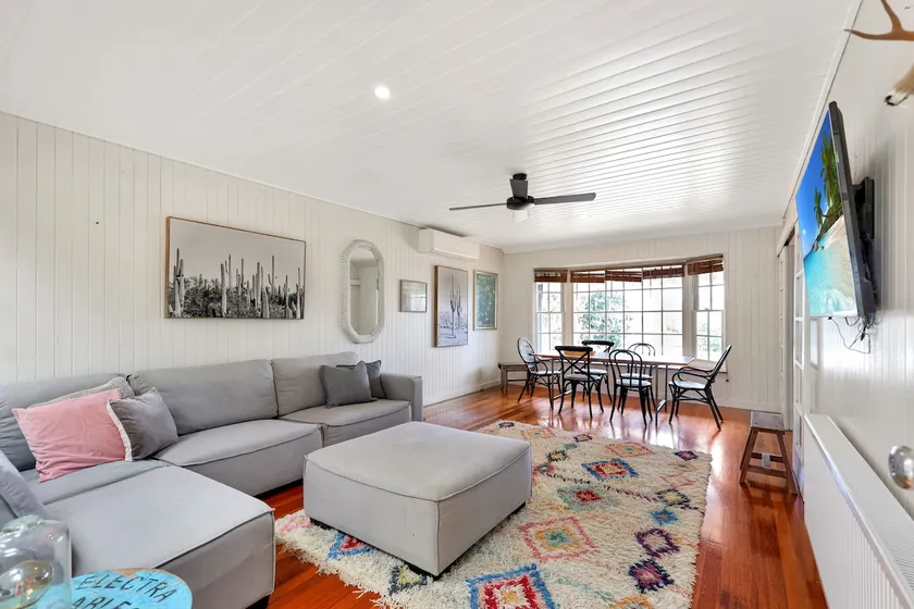 Dare Street Family Getaway- Walk to beach + shops - Image 1
