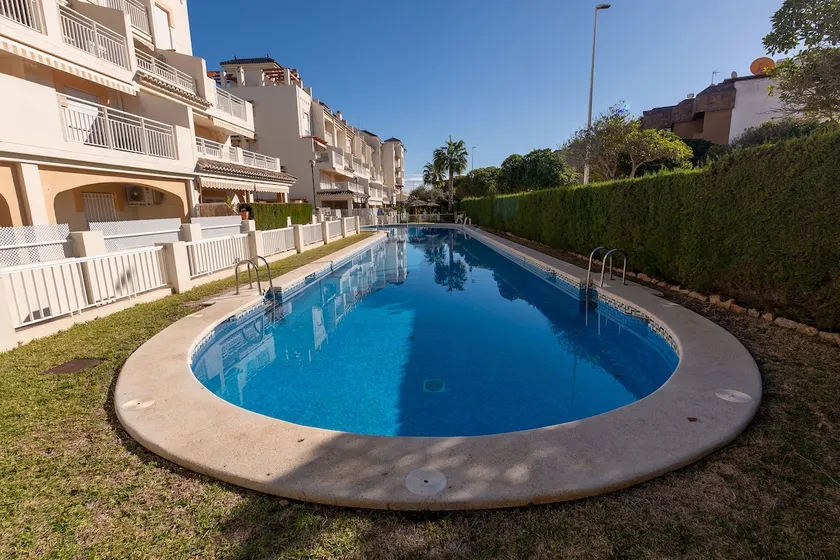 Lovely Apartment Next to the Beach - Image 1