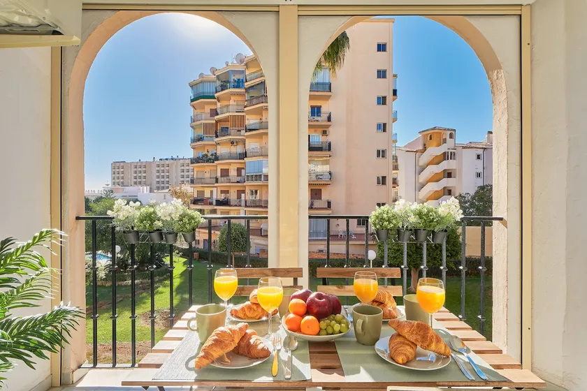 ERISA 100 m from La Carihuela Beach · Pool · Parking - Image 1