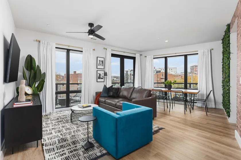 Premium w/ Huge Patio, near Vanderbilt & Downtown - Image 1