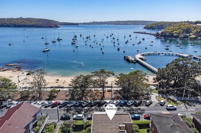 Balmoral Beach Front 2 Bedroom Waterview Mosman - Image 1