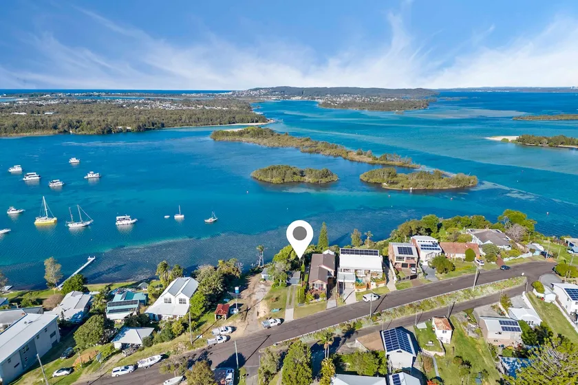 Swan Bay Hideaway - Image 1