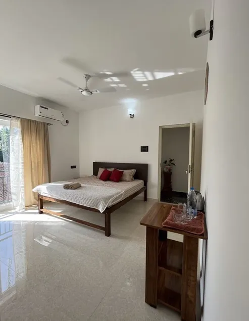 Wania Guest Suite's - Sunflower - Image 1