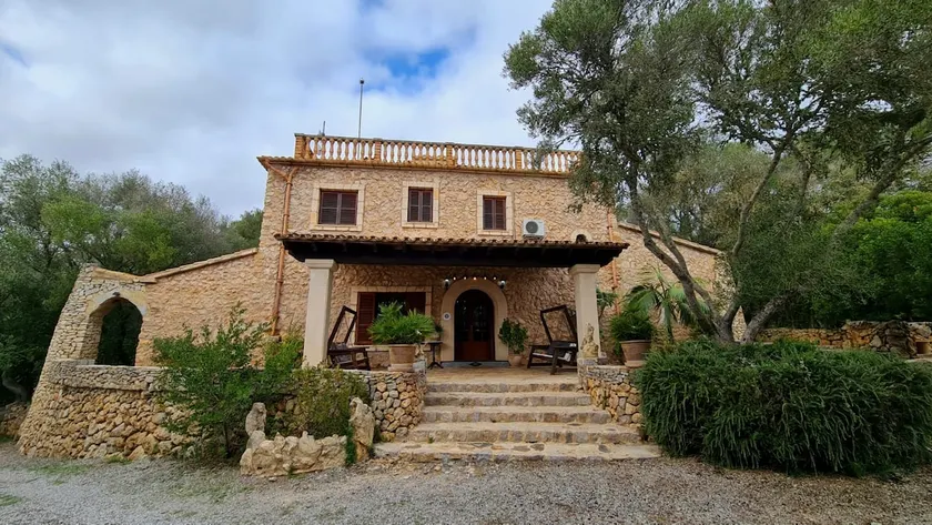 Villa in Manacor with pool - Image 1