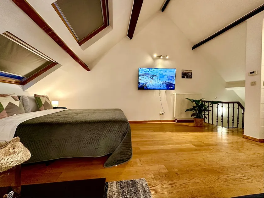 Luxury Suites Museum by Rikas Hotels - Image 1