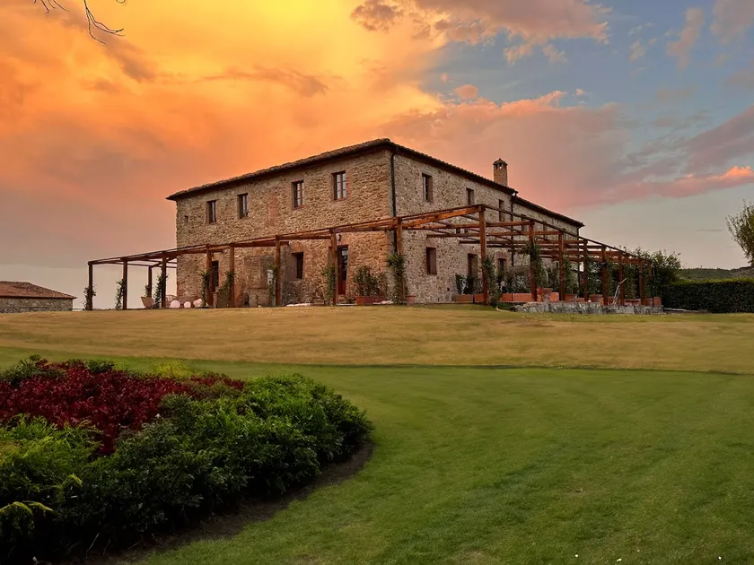 Tenuta Cantona - Image 1