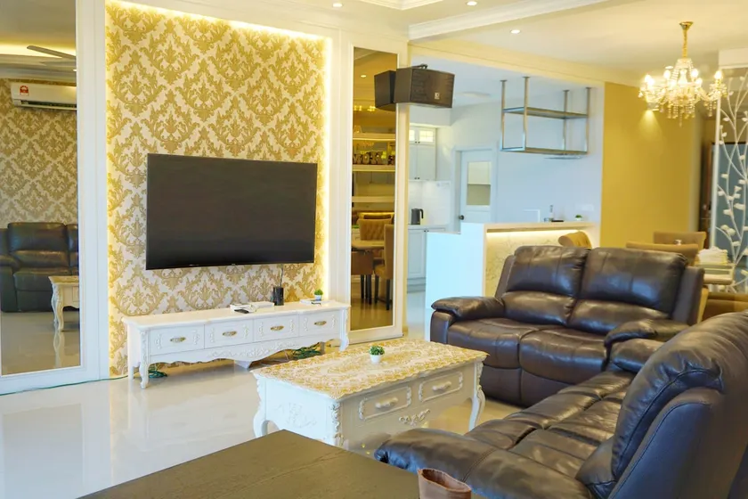 Penang Infinite Seaview | Sleeps 7 | Nr USM/Queensbay - Image 1