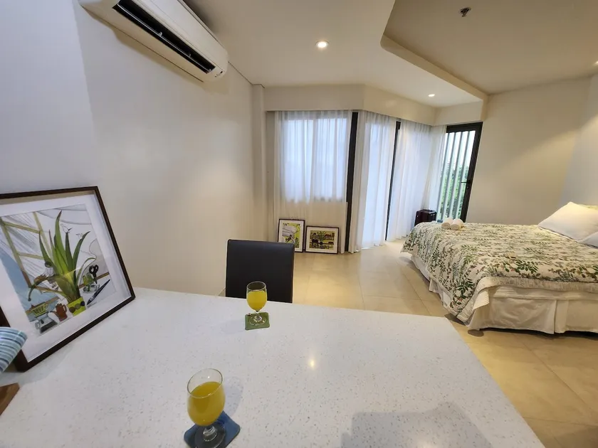 Tambuli Beachfront Luxury Studio - Image 1
