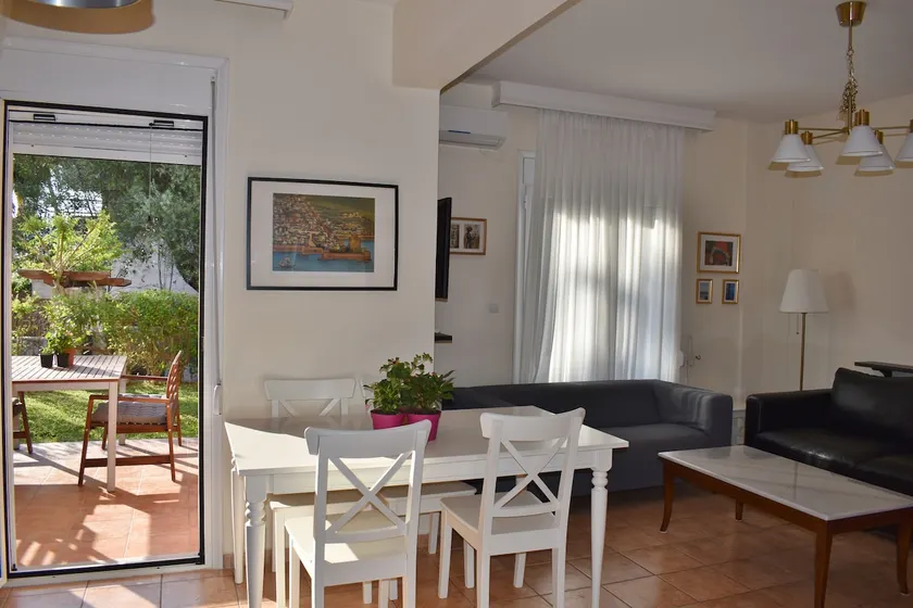 Kripis House - Image 1