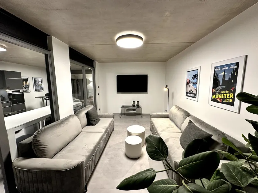Luxurious canal apartment - Image 1