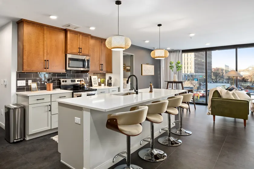 Modern 2 Bed in the Heart of Downtown Bloomington - Image 1