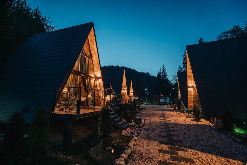 Campulung Chalets - Riverside - Image 1