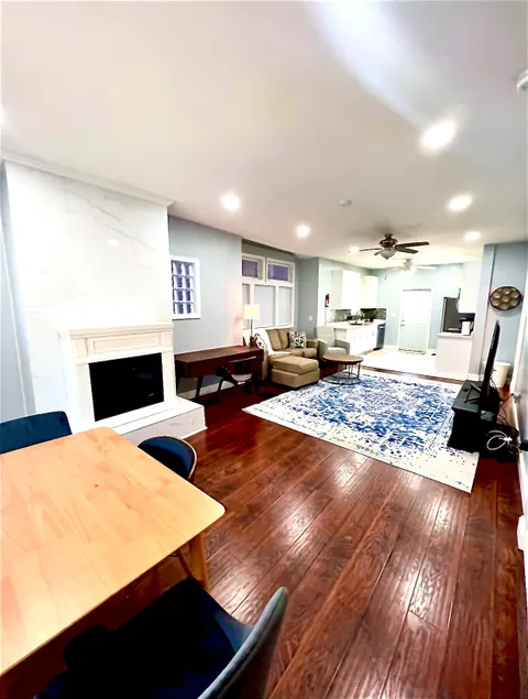 Downtown Columbus Home - Image 1