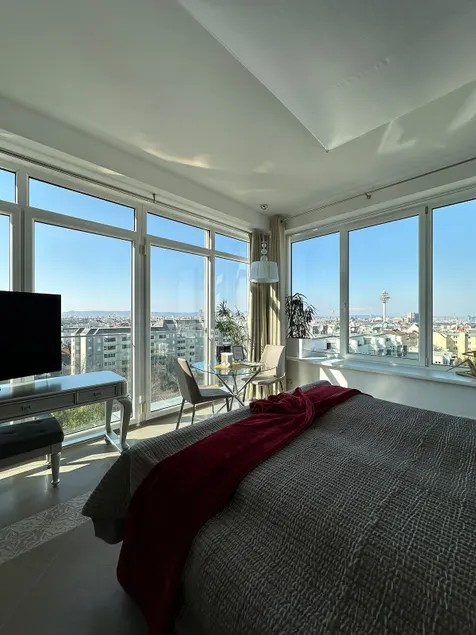 Exclusive living: dream panorama, climate, terrace - Image 1
