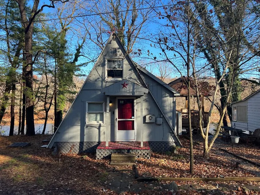 Mike’s Cabin on the Potomac! - Image 1