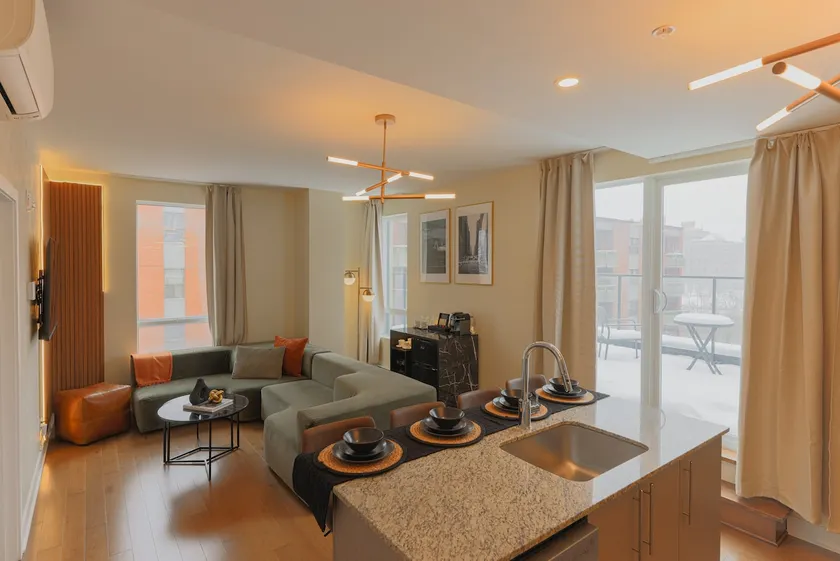Montreal 2BR Suite Downtown | Steps to Old-Port - Image 1