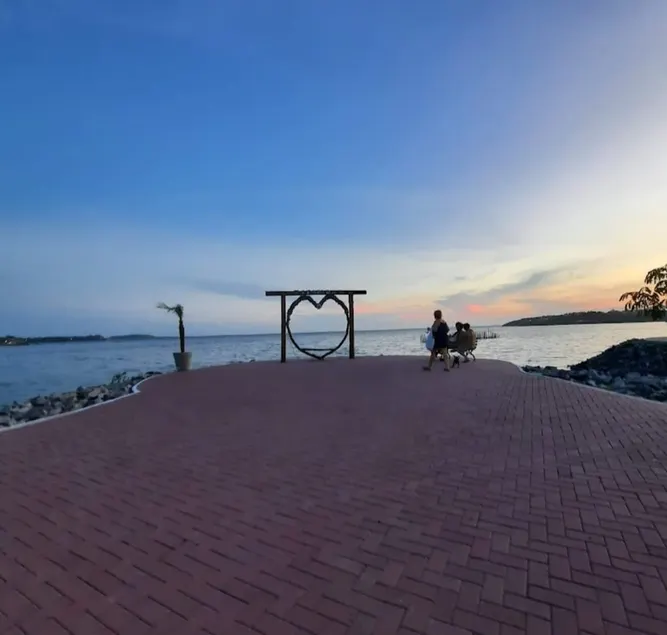 Spacious and well-located house in Maricá - Image 1