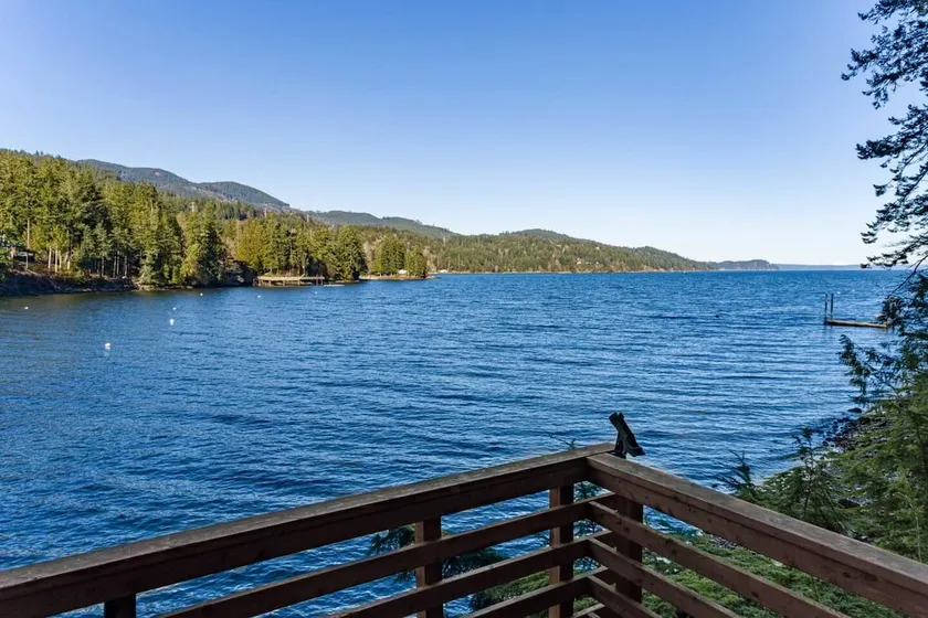 Stunning Views, Fast wi-fi, & Private Beach! - Image 1