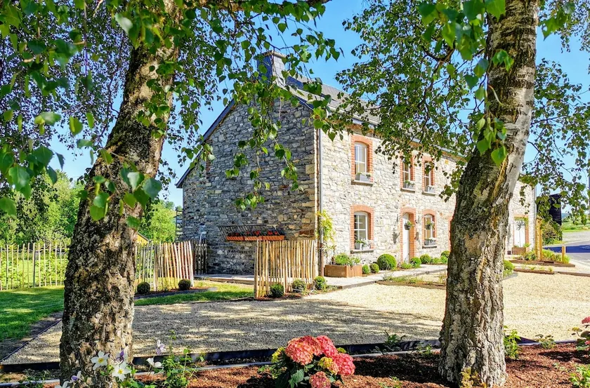 A La Maison d'Ode - Image 1
