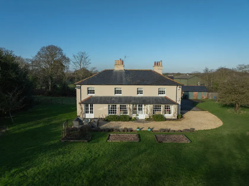 Hawthorne Traditional Farmhouse - Image 1