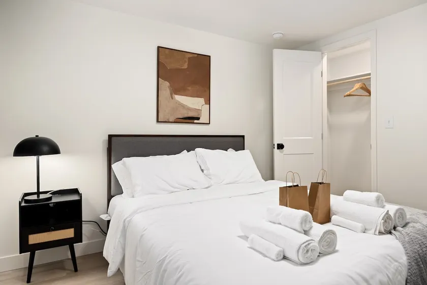 The Silo 8 - Modern 2BD in a Quiet Neighborhood - Image 1