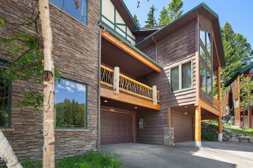 Griz Haus - Image 1