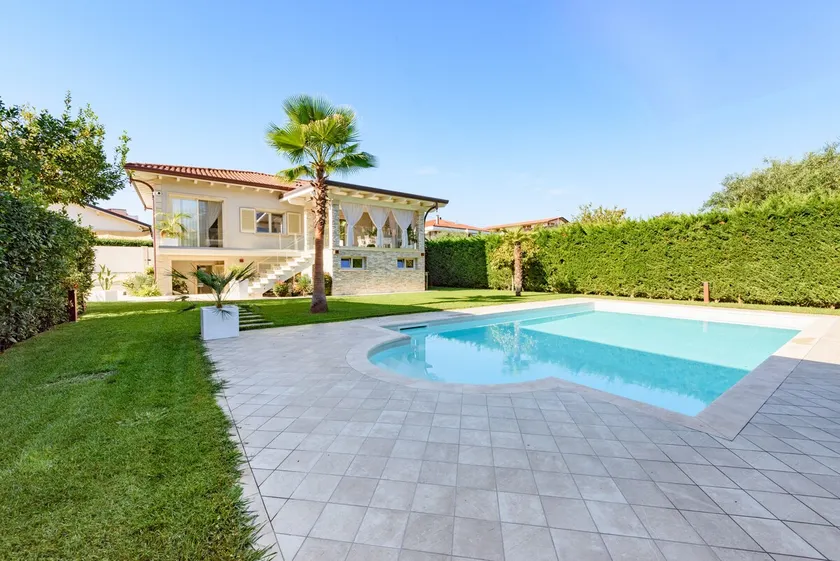 Villa Fiumetto by Mmega - Image 1