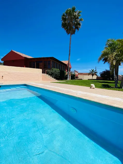 Casa el Pinito | Villa with a Heated Pool - Image 1