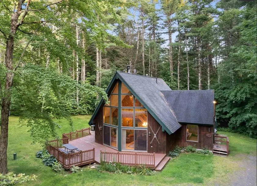 Sheldon Hill Chalet | 4BR Home by Mt Snow/Stratton - Image 1