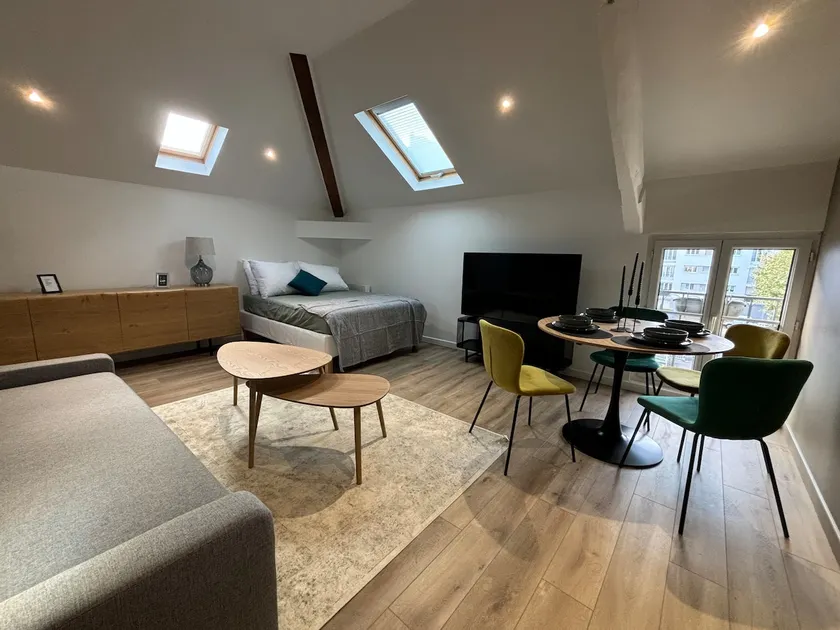 Comfortable Stay with Parking 15 Minutes from Paris - Image 1