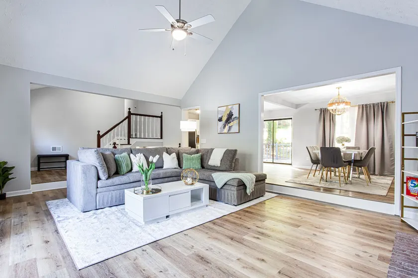 Marietta's Little Hideaway with cinema & game room - Image 1