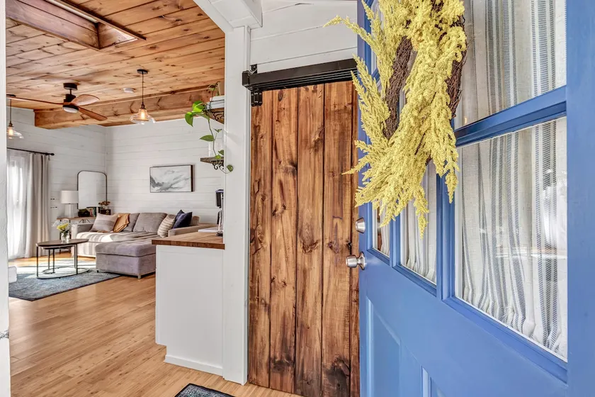Cozy Cottage |Quintessential CT | Pet Friendly - Image 1
