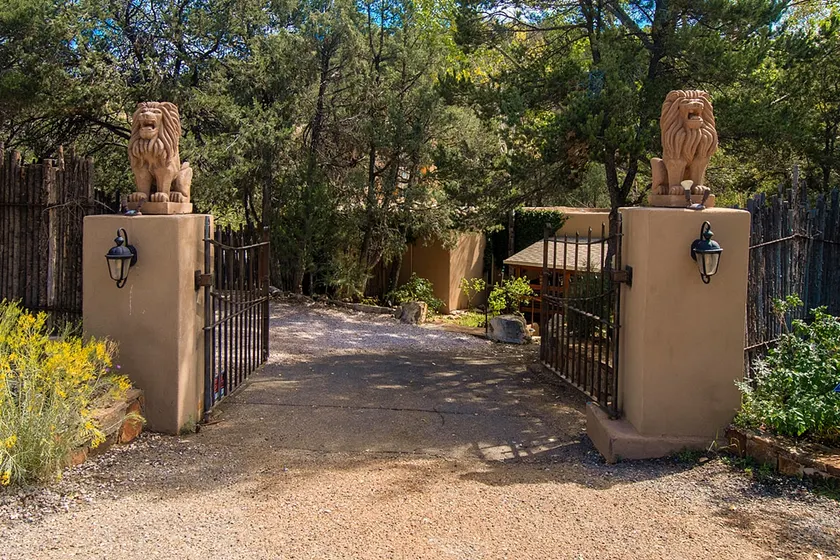 Santa Fe Shangri-La B - Image 1