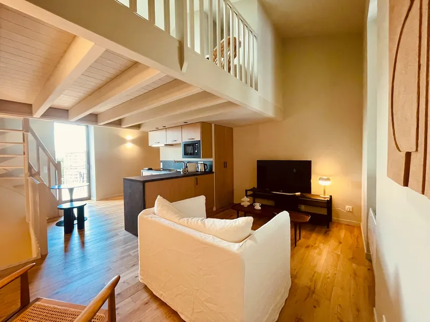 Premium Duplex – Terrace with View & Quiet - Image 1