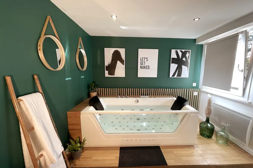 The Green Garden Spa & Serenity - Image 1