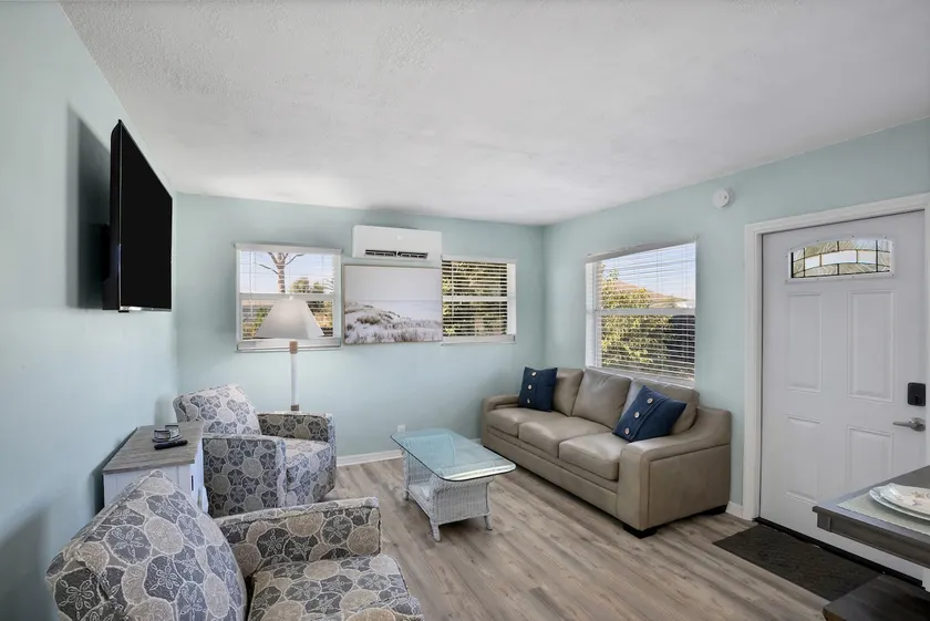CLEAN,Great Location,Dockage Available,HEATED Pool, HUGE Back yard. Unit C  - Image 1