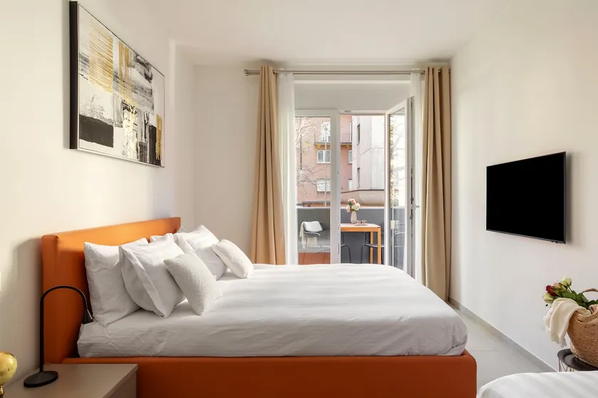 Pandora | Large Suite for 8 people with Parking - Image 1