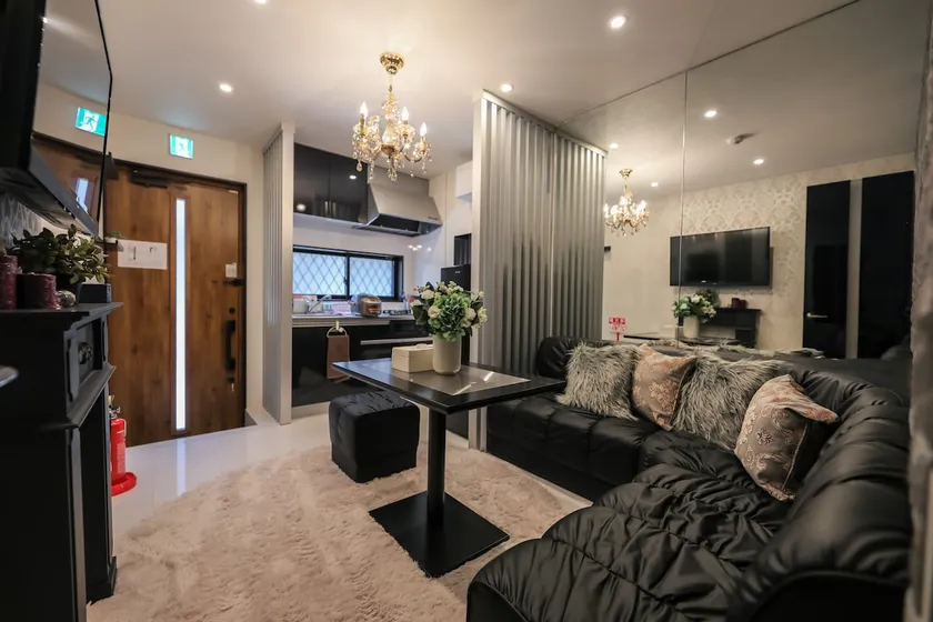 (Castle) A room near Osaka Castle Park. You can spend a pleasant time in a quiet residential neighborhood and local shops - Image 1