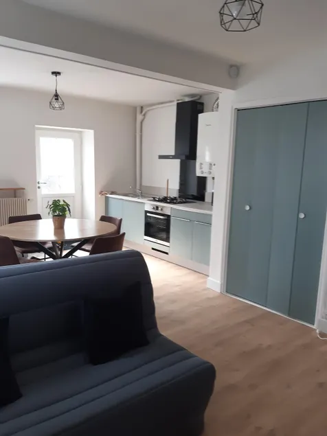 Townhouse - Image 1