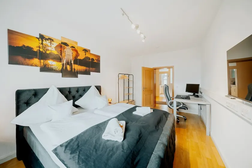 BlissPlace 3 Zi Premium Apartment nahe GETEC Arena mit Kingsize Betten und Balkon - Image 1